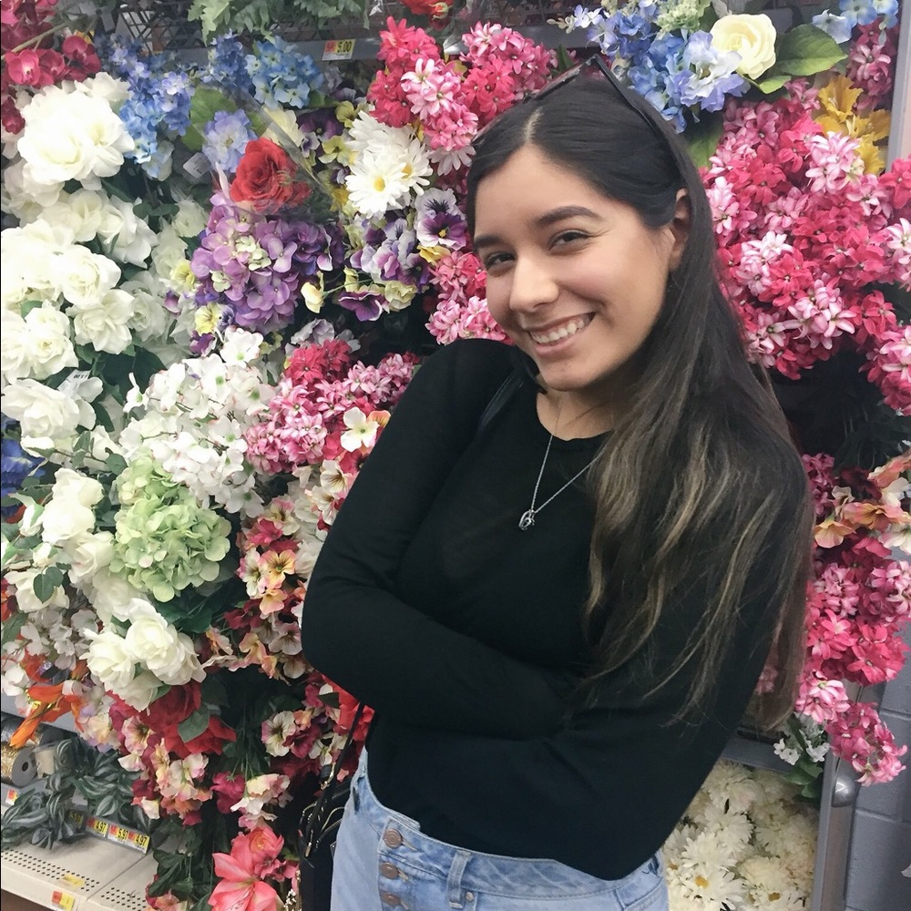 Meet your Posher, Veronica